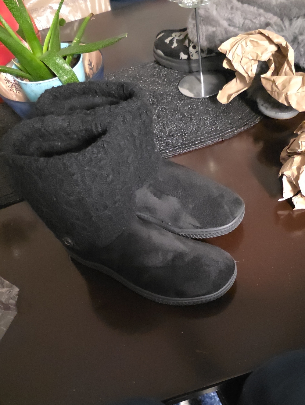 MUK LUKS JUST LIKE NEW